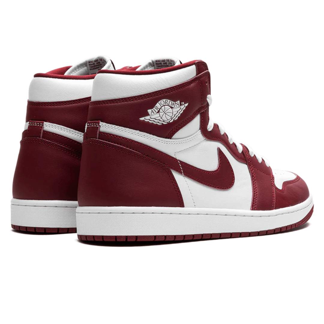 Air Jordan 1 Retro High OG "Team Red"