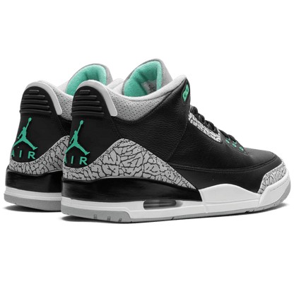 Air Jordan 3 Retro "Green Glow"
