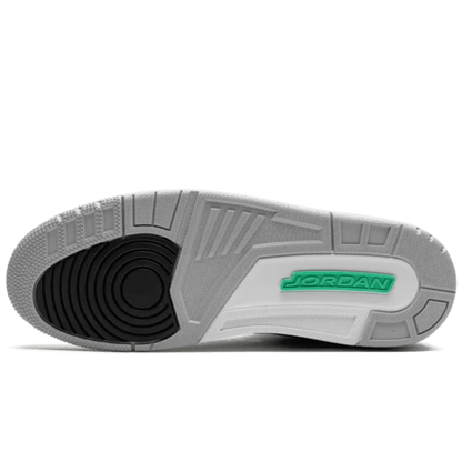 Air Jordan 3 Retro "Green Glow"