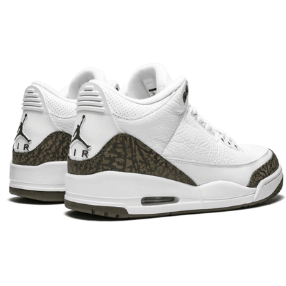 Air Jordan 3 Retro "Mocha"
