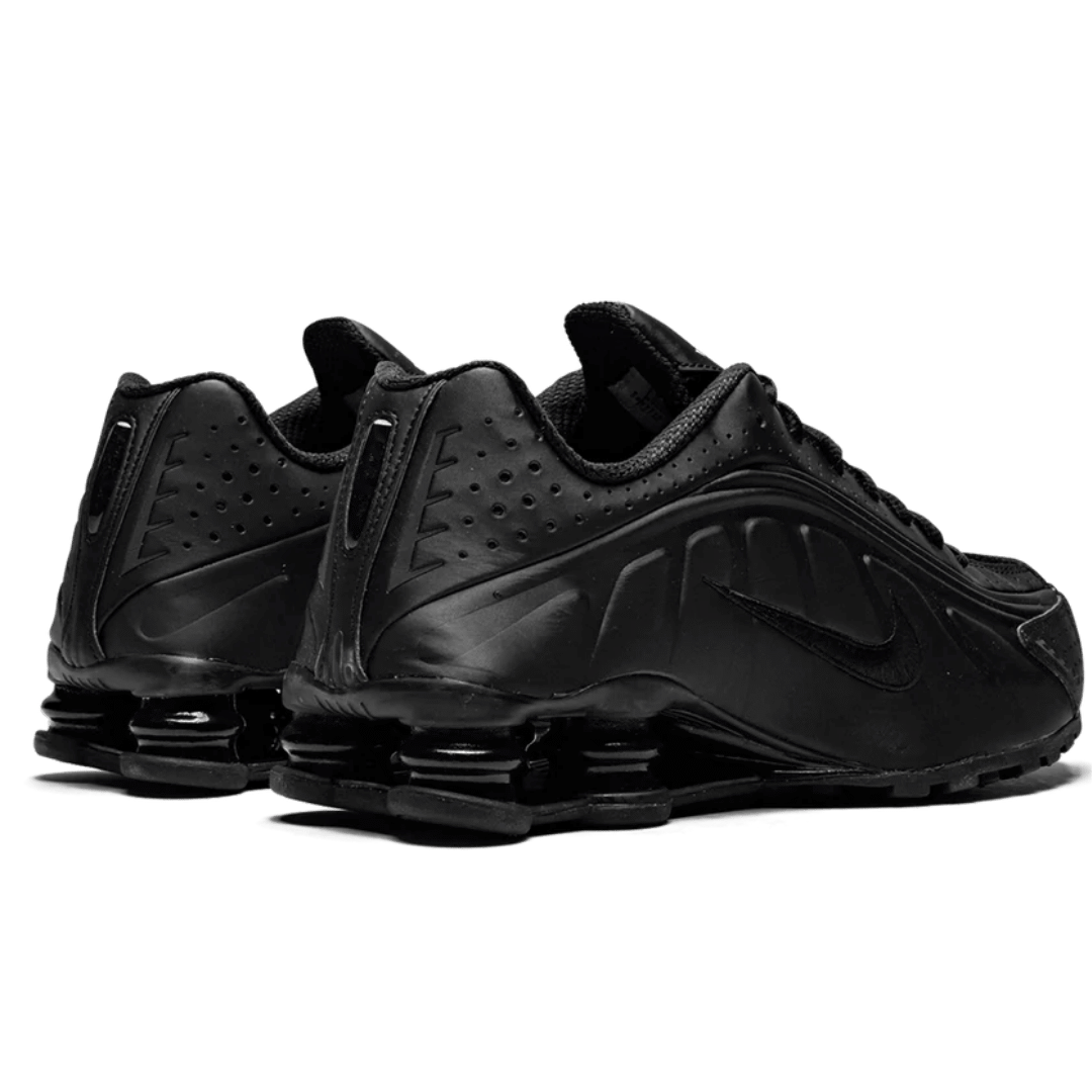 Shox R4 "Triple Black"
